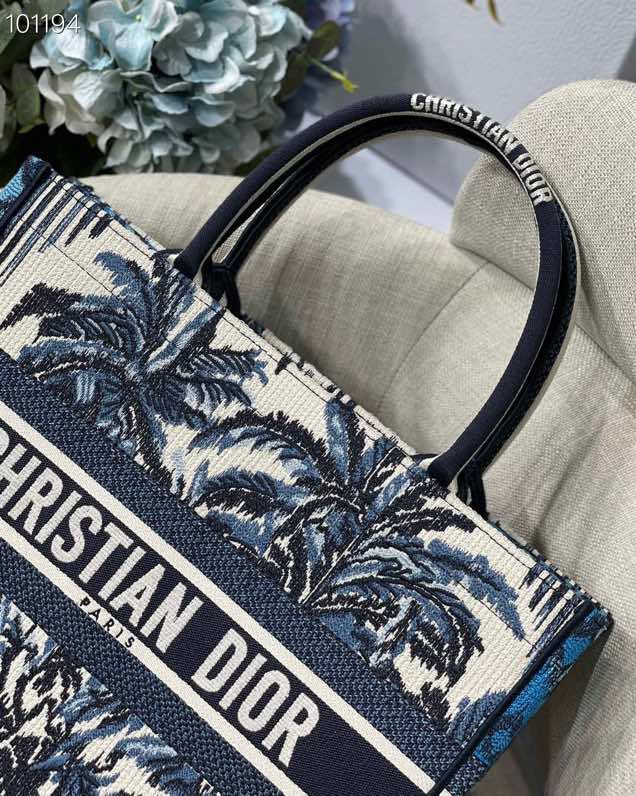 Christian Dior Shopping Bags